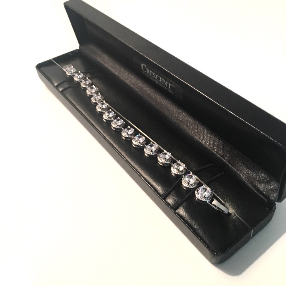 NWT Silver CZ Brilliant Bracelet Crescent Jewelers